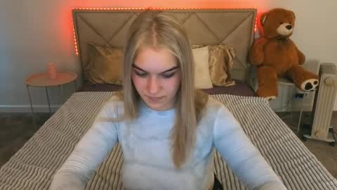 Snapshot of alinalemon chatting on March 31, 2026, 12:38 pm Alina online show from March 31, 2026, 12:38 pm
