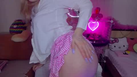 alinaocean online show from December 18, 2025, 3:51 pm