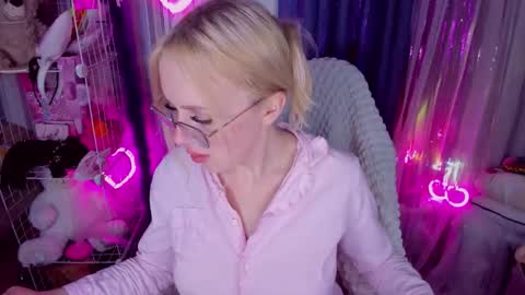 alinaocean online show from March 28, 2026, 3:22 pm