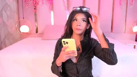 Snapshot of alinasweett chatting on February 2, 2026, 12:37 pm online show from February 2, 2026, 12:37 pm