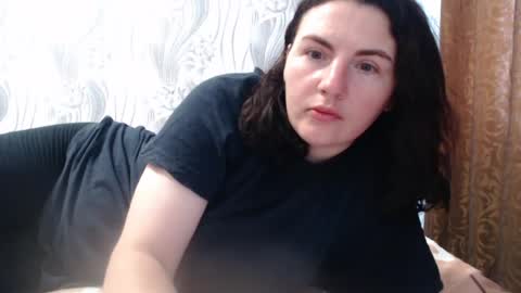 AlinaxJames online show from June 17, 2026, 8:06 am