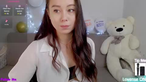 Snapshot of alinaxrose chatting on November 4, 2025, 7:29 am AlinaXRose online show from November 4, 2025, 7:29 am