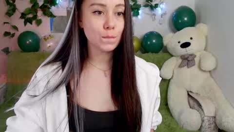 Snapshot of alinaxrose chatting on November 29, 2025, 2:36 am AlinaXRose online show from November 29, 2025, 2:36 am