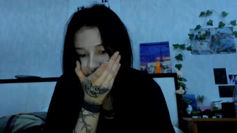 Snapshot of alinegreeeen chatting on December 7, 2024, 4:36 pm Aline Greeeen online show from December 7, 2024, 4:36 pm