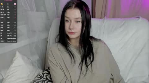 Snapshot of alinegreeeen chatting on December 28, 2024, 11:09 am Aline Greeeen online show from December 28, 2024, 11:09 am