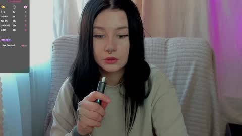 Snapshot of alinegreeeen chatting on January 13, 2025, 9:08 am Aline Greeeen online show from January 13, 2025, 9:08 am