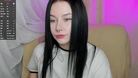 Snapshot of alinegreeeen chatting on January 29, 2025, 12:12 am Aline Greeeen online show from January 29, 2025, 12:12 am