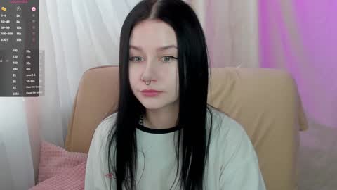 Snapshot of alinegreeeen chatting on January 30, 2025, 6:56 am Aline Greeeen online show from January 30, 2025, 6:56 am