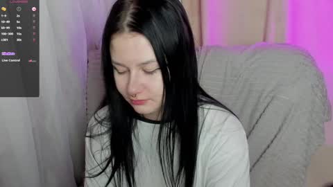 Snapshot of alinegreeeen chatting on February 5, 2025, 4:58 pm Aline Greeeen online show from February 5, 2025, 4:58 pm