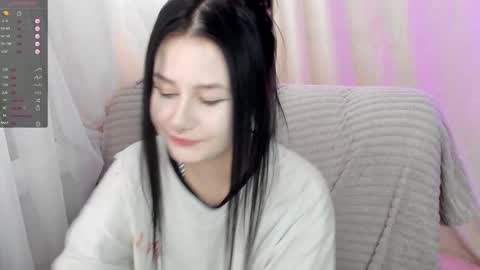 Snapshot of alinegreeeen chatting on February 28, 2025, 2:53 am Aline Greeeen online show from February 28, 2025, 2:53 am