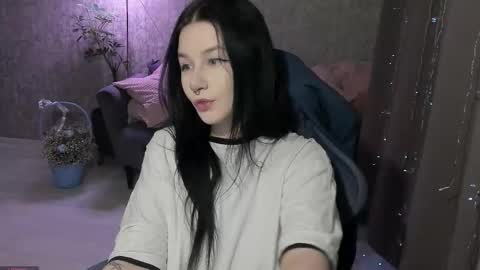 Snapshot of alinegreeeen chatting on October 15, 2025, 10:04 am Aline Greeeen online show from October 15, 2025, 10:04 am