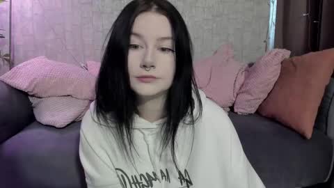 Snapshot of alinegreeeen chatting on November 10, 2025, 3:16 am Aline Greeeen online show from November 10, 2025, 3:16 am