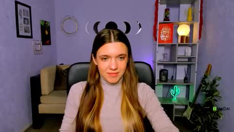 Snapshot of alira_glow chatting on March 19, 2026, 7:01 am Alira online show from March 19, 2026, 7:01 am