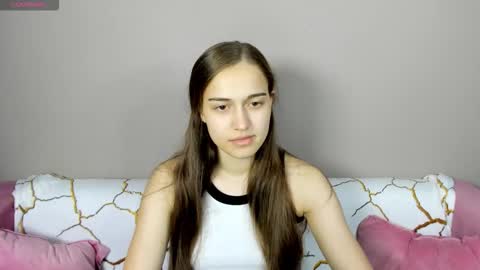 Snapshot of alisa__kelly chatting on September 28, 2025, 1:00 am alisa__kelly online show from September 28, 2025, 1:00 am