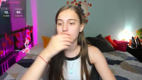 Snapshot of alisa__kelly chatting on October 30, 2025, 1:18 am alisa__kelly online show from October 30, 2025, 1:18 am