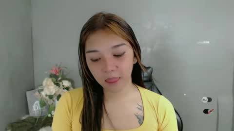 Shanti xhey online show from February 5, 2025, 1:22 pm