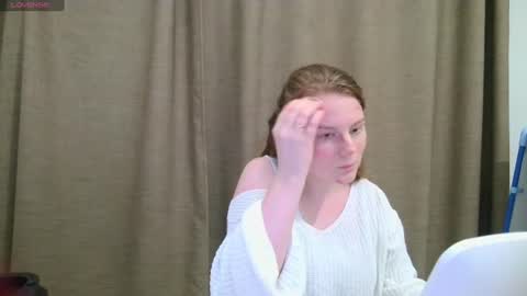 Alisa online show from June 20, 2026, 7:38 pm