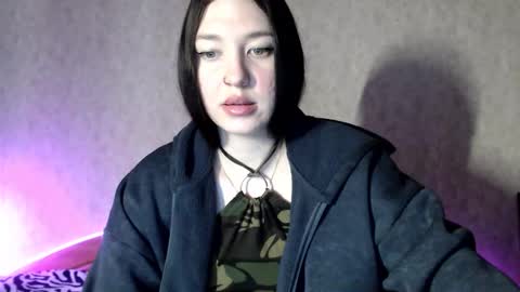 alisaadoll online show from February 10, 2026, 11:58 am