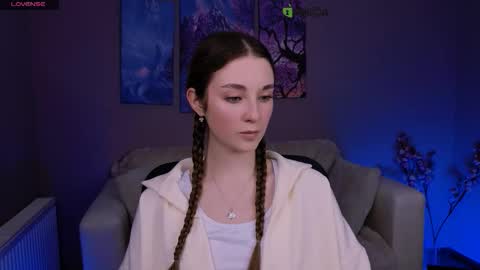 Snapshot of alisabliss chatting on January 7, 2026, 8:11 pm Alisa online show from January 7, 2026, 8:11 pm