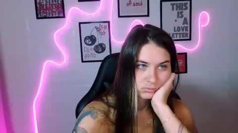 Snapshot of alisarossy chatting on May 28, 2026, 1:19 pm Alisa online show from May 28, 2026, 1:19 pm