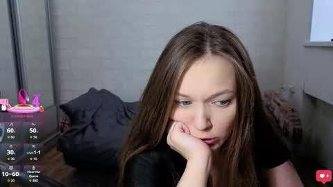 alisawyn online show from November 7, 2025, 8:25 am