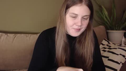 alisaxxxshy online show from December 21, 2025, 9:44 pm