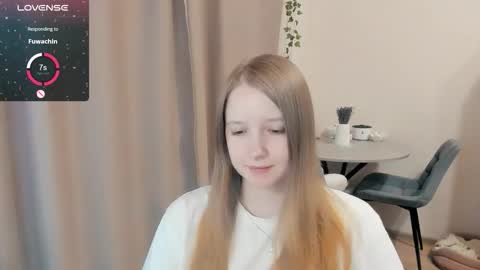 Alya online show from October 17, 2025, 10:34 pm