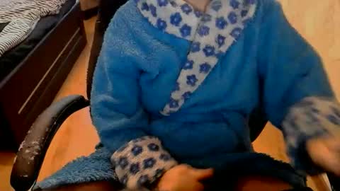 Snapshot of alisia18 chatting on February 1, 2026, 2:48 pm Alisa online show from February 1, 2026, 2:48 pm