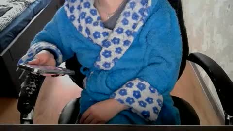 Snapshot of alisia18 chatting on February 9, 2026, 2:43 pm Alisa online show from February 9, 2026, 2:43 pm