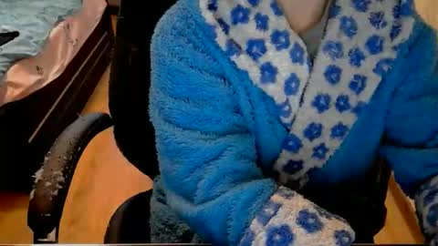 Snapshot of alisia18 chatting on February 18, 2026, 2:35 pm Alisa online show from February 18, 2026, 2:35 pm