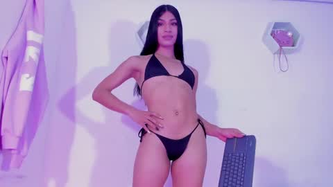 Alisia online show from January 14, 2025, 4:57 am