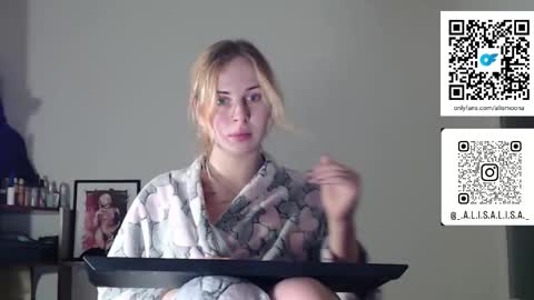 Snapshot of alismoona chatting on December 18, 2025, 12:27 am Alisa online show from December 18, 2025, 12:27 am