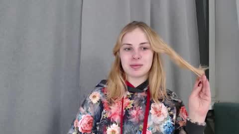 Snapshot of alismoona chatting on February 23, 2026, 8:28 pm Alisa online show from February 23, 2026, 8:28 pm