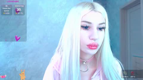 Snapshot of alison_moonlight chatting on October 3, 2025, 9:01 pm Alison online show from October 3, 2025, 9:01 pm