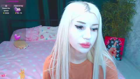 Snapshot of alison_moonlight chatting on October 6, 2025, 8:50 pm Alison online show from October 6, 2025, 8:50 pm