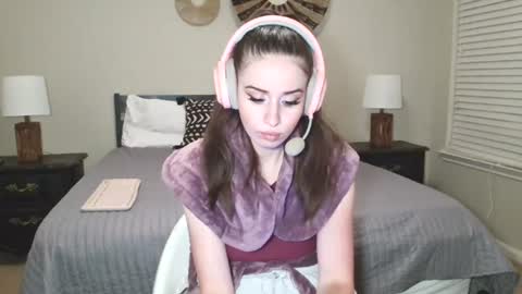 Alison Fields online show from July 16, 2026, 5:13 am