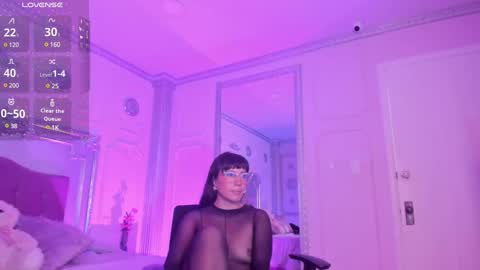 Snapshot of alisonfishert chatting on March 6, 2025, 11:58 am Alison Fishert online show from March 6, 2025, 11:58 am