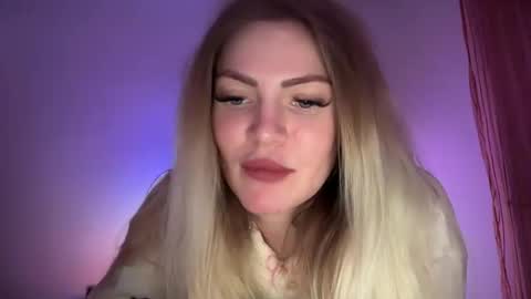 Snapshot of alisonlaurentis chatting on October 26, 2025, 9:21 pm Ecate online show from October 26, 2025, 9:21 pm