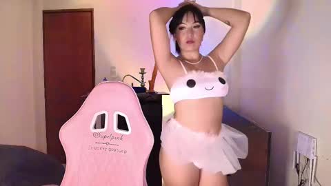 Snapshot of alissa_grey2 chatting on October 17, 2025, 9:01 am Alissa online show from October 17, 2025, 9:01 am