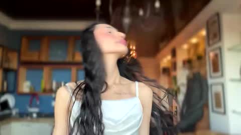 Alissa online show from October 13, 2025, 10:37 am