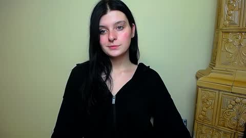 Snapshot of alissaflower_ chatting on December 20, 2024, 4:46 pm Alissa online show from December 20, 2024, 4:46 pm