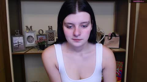 Snapshot of alissaflower_ chatting on December 29, 2024, 8:44 am Alissa online show from December 29, 2024, 8:44 am