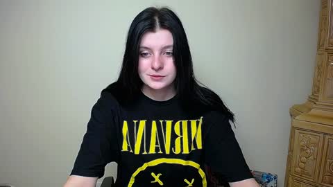 Snapshot of alissaflower_ chatting on January 5, 2025, 12:21 pm Alissa online show from January 5, 2025, 12:21 pm