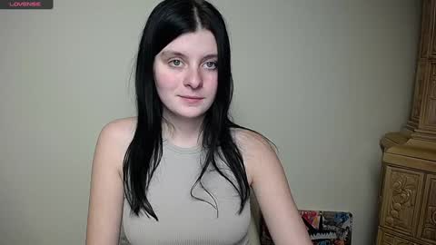 Snapshot of alissaflower_ chatting on January 10, 2025, 4:41 pm Alissa online show from January 10, 2025, 4:41 pm