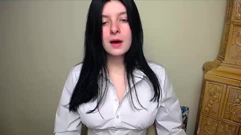 Snapshot of alissaflower_ chatting on January 22, 2025, 1:32 pm Alissa online show from January 22, 2025, 1:32 pm
