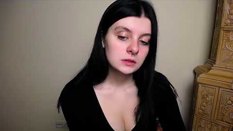 Snapshot of alissaflower_ chatting on February 6, 2025, 11:32 am Alissa online show from February 6, 2025, 11:32 am