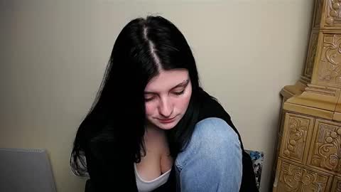 Snapshot of alissaflower_ chatting on February 18, 2025, 5:10 pm Alissa online show from February 18, 2025, 5:10 pm