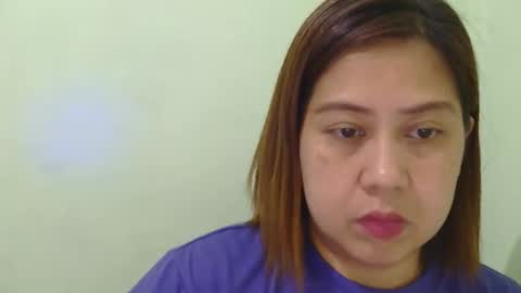 alissalove18 online show from February 3, 2025, 5:29 am