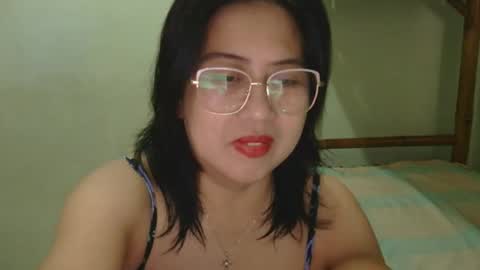 alissalove18 online show from April 7, 2026, 2:23 am