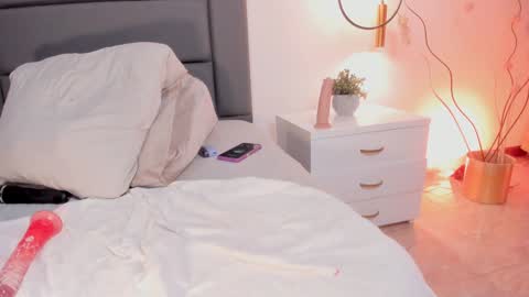 AlissaNix online show from February 2, 2025, 2:59 am